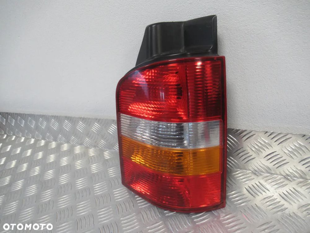 LAMPA TYLNA TYŁ PRAWA VW TRNSPORTER T5 7H0 7H0945096G 2003-2009 rok - 3