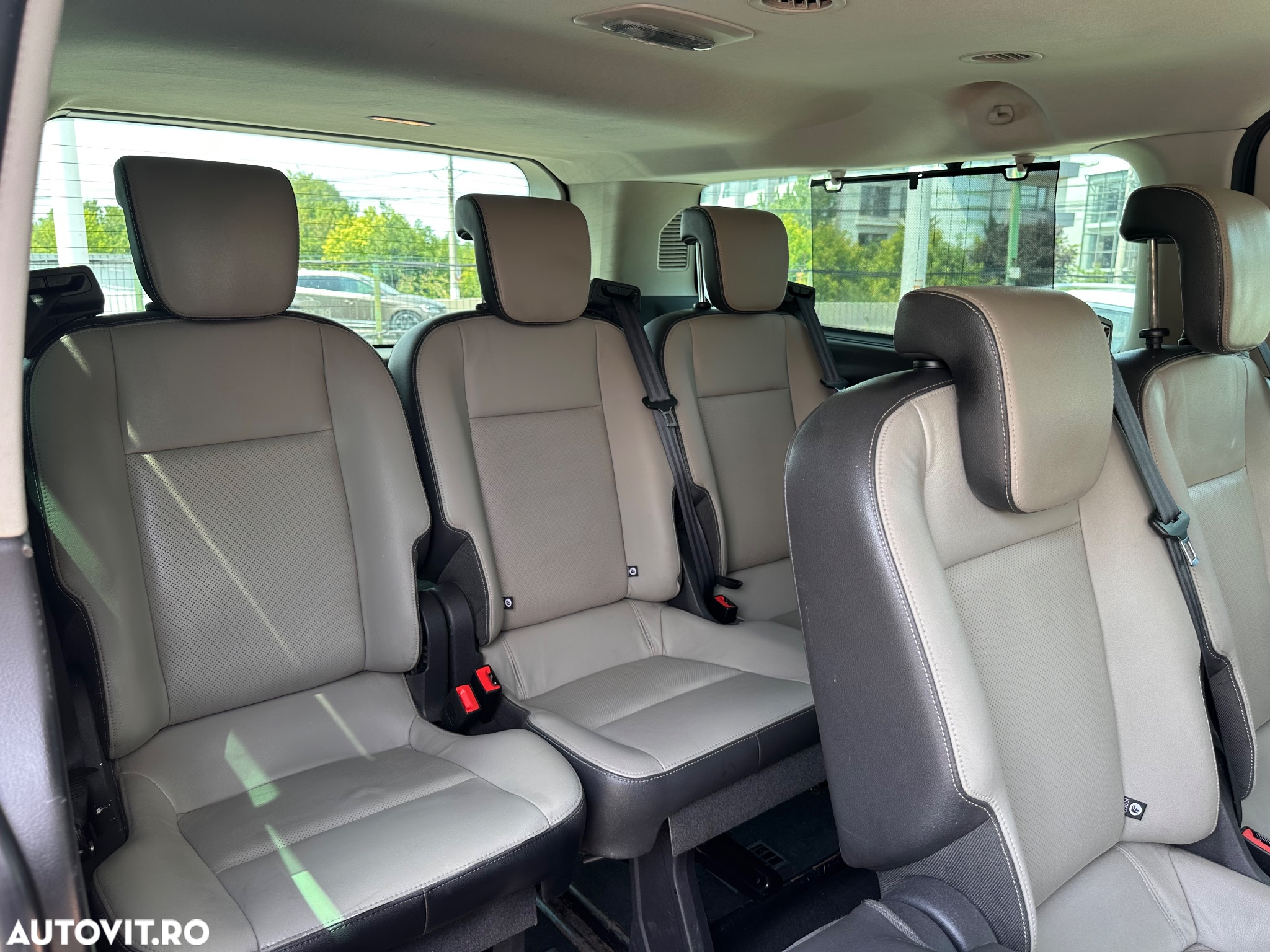 Ford Tourneo Custom 300 L2H1 VA Titanium - 8