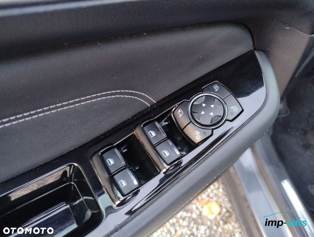 Ford S-Max - 18