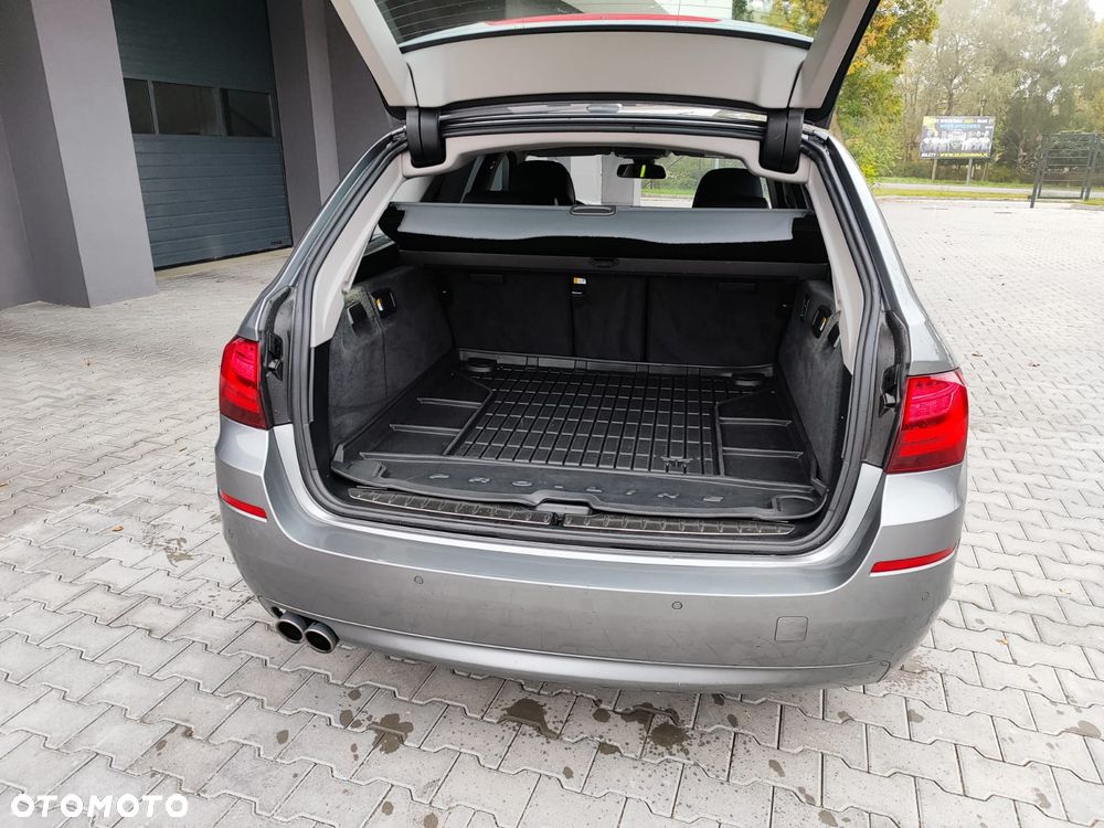 BMW Seria 5 520d xDrive Luxury Line - 4