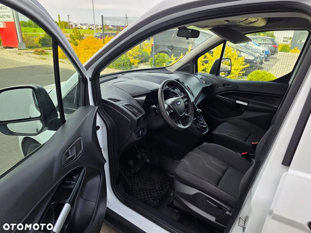 Ford Transit Connect - 12