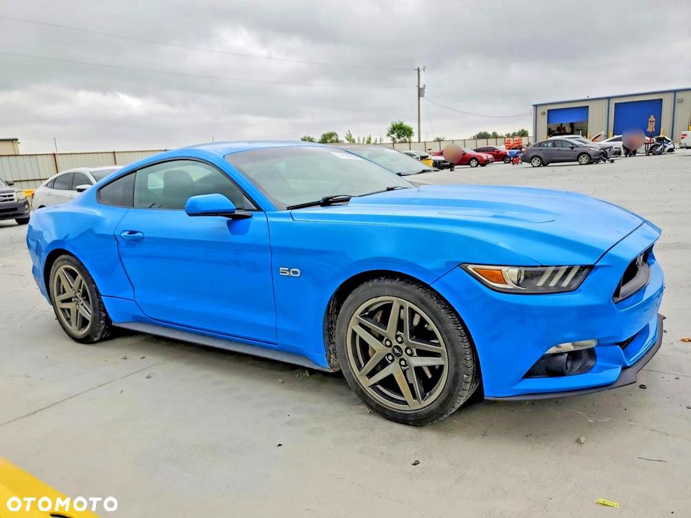Ford Mustang 5.0 V8 GT - 4
