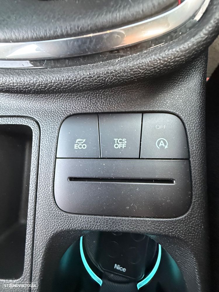 Ford Fiesta 1.0 EcoBoost ST-Line - 38