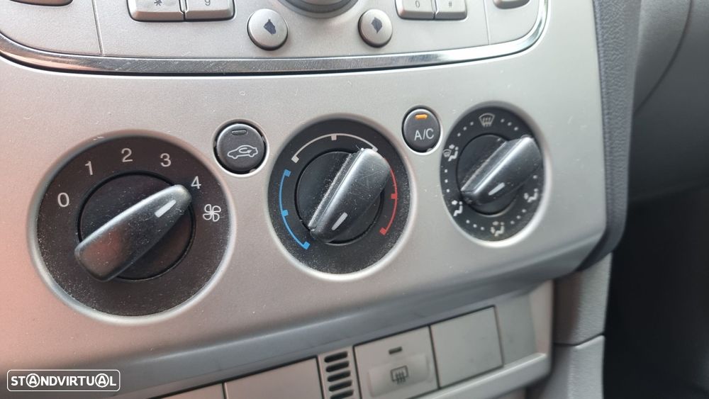 Ford Focus SW 1.6 TDCi Trend - 9