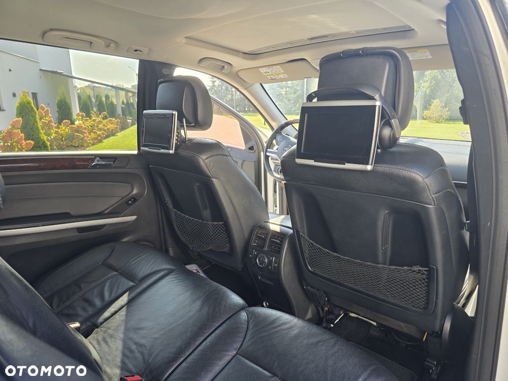 Mercedes-Benz GL 500 - 30