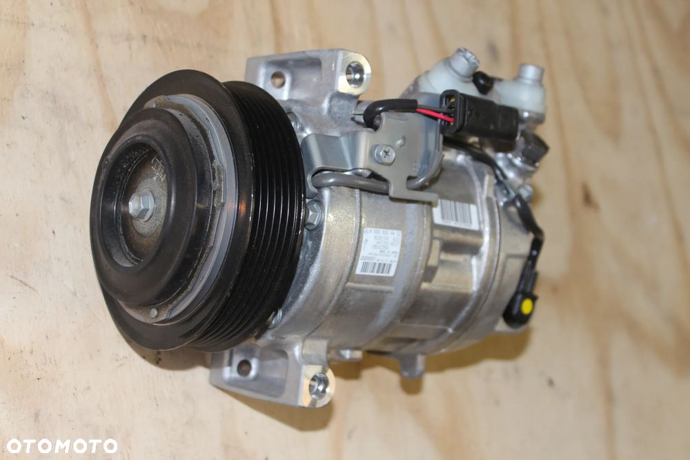SPRĘŻARKA KLIMATYZACJI MERCEDES W205 W177 W447 W253 GLC A0008304402 2022 - 2