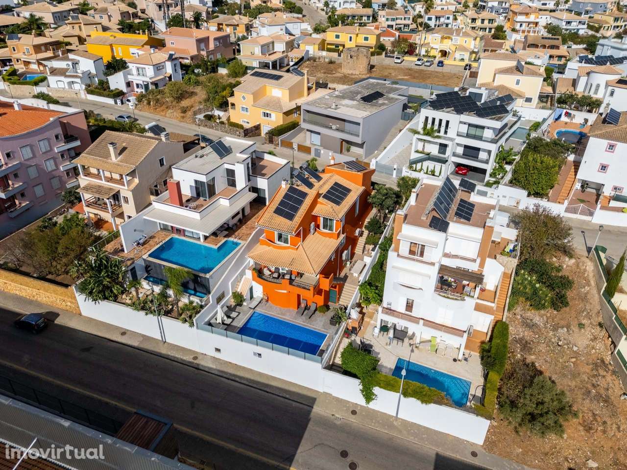 Deslumbrante moradia T4 + T2 em Lagos totalmente renovada - Grande imagem: 2/42