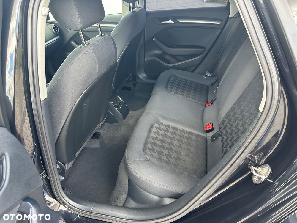 Audi A3 ver-1-4-tfsi-attraction - 18