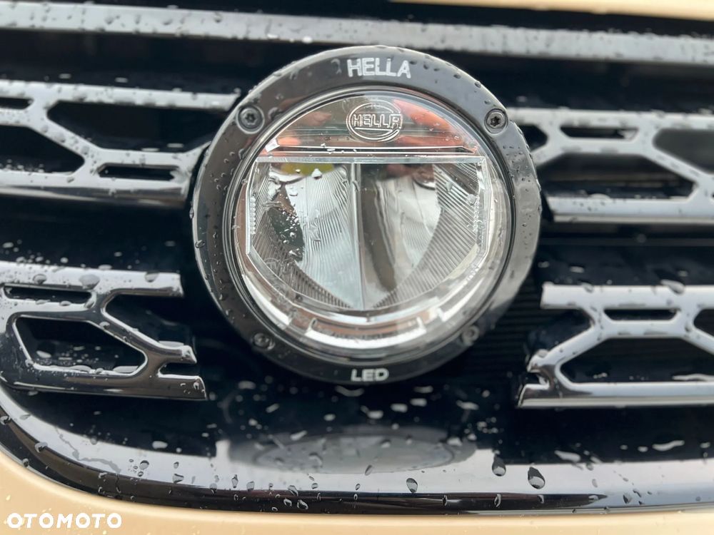 Land Rover Discovery 3.0 TD6 HSE Luxury - 9