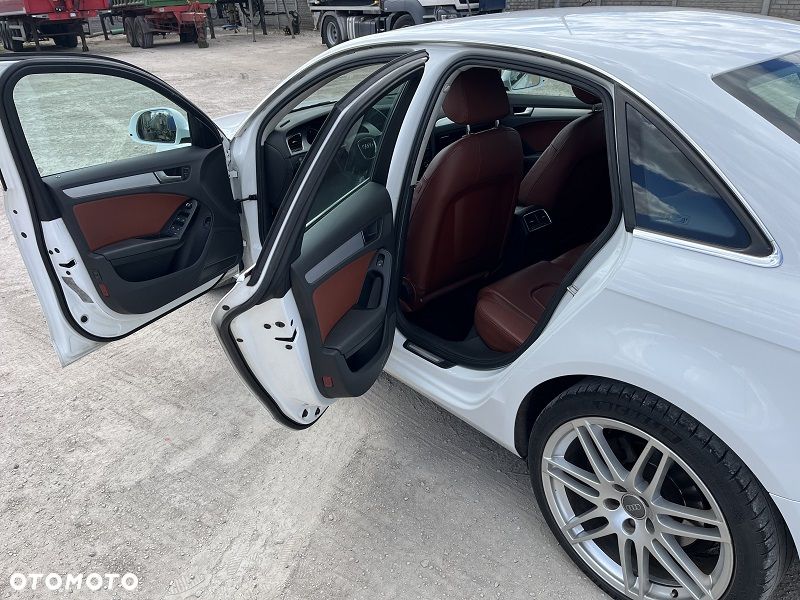 Audi A4 Limousine 2.0 TDI - 16