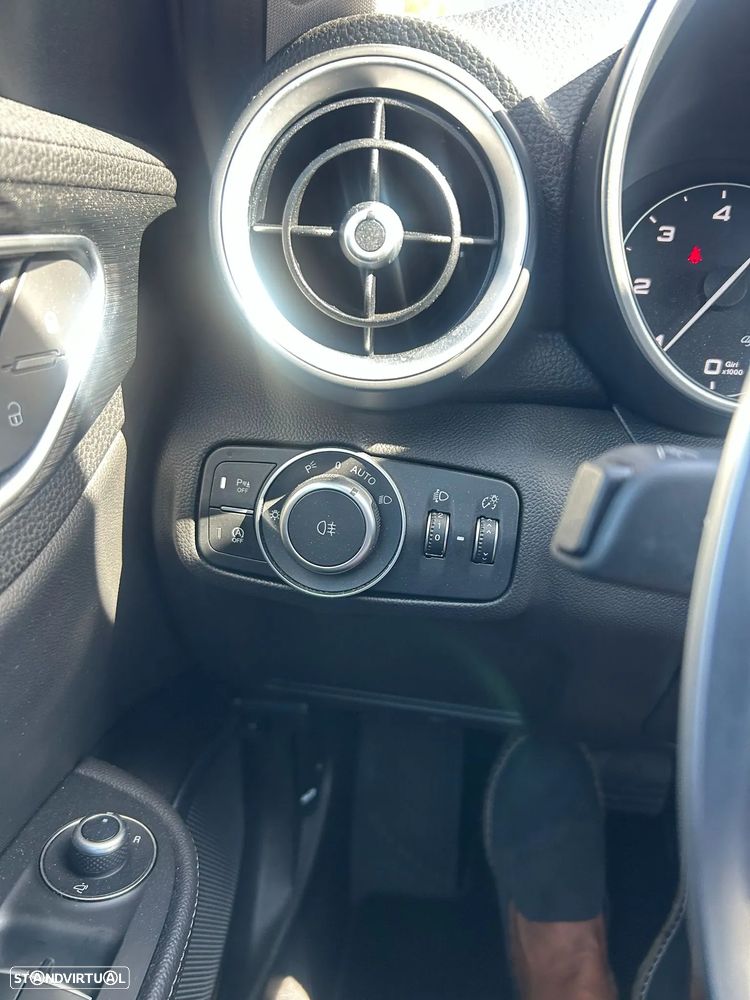 Alfa Romeo Giulia 2.2 D Super AT8 - 16