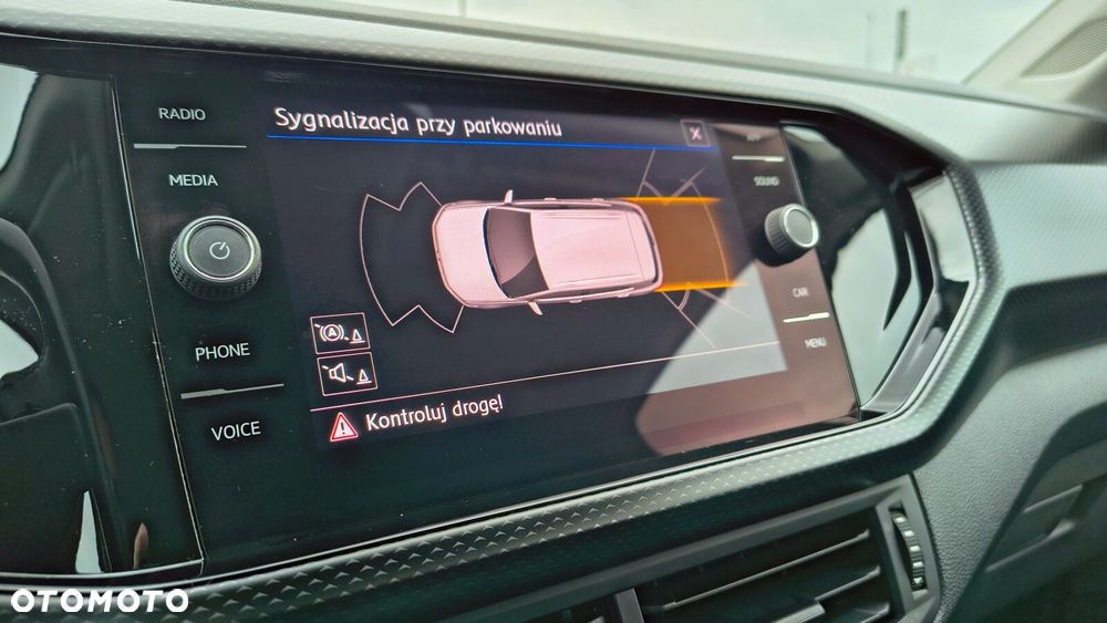 Volkswagen T-Cross - 16