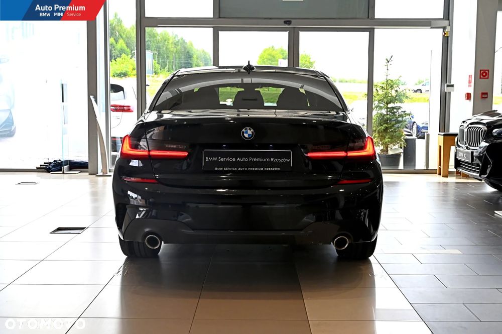 BMW Seria 3 320d xDrive M Sport sport - 16