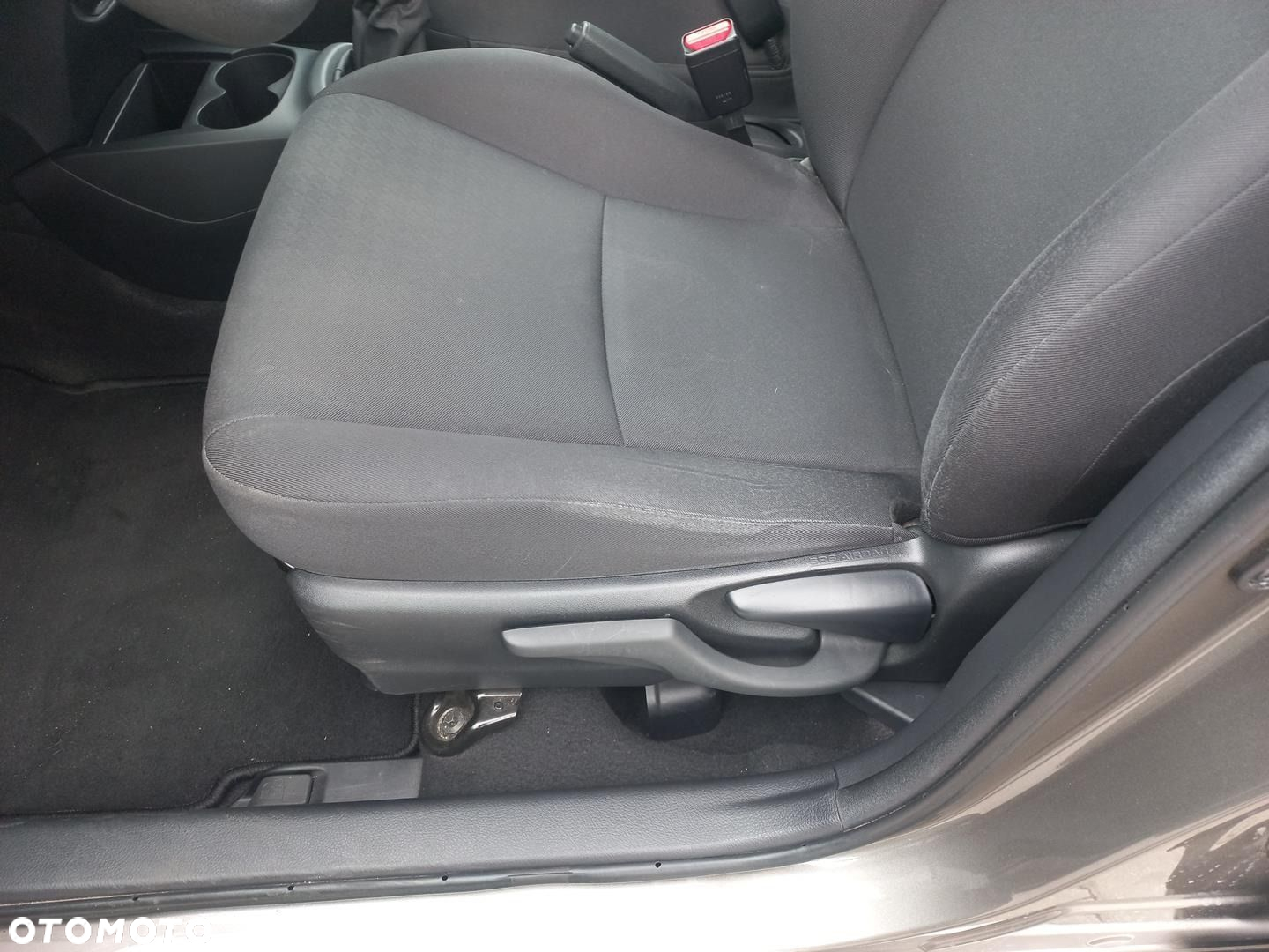 Toyota Yaris - 9