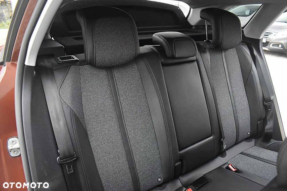 Peugeot 3008 BlueHDi 120 EAT6 Stop & Start Allure - 21