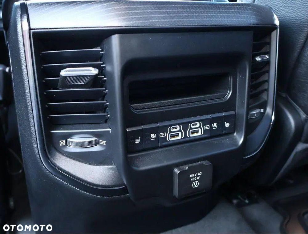 RAM 1500 Crew Cab Shortbed Limited - 22