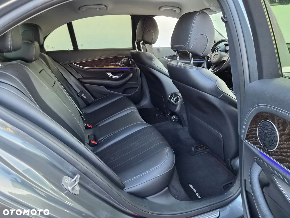 Mercedes-Benz Klasa E 220 d 9G-TRONIC - 14
