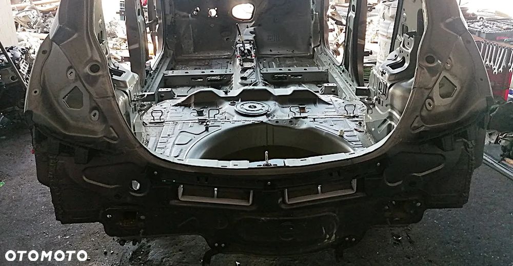 OPEL CORSA D 13r 5D PAS TYLNY WANNA DUPA TYŁ - 1