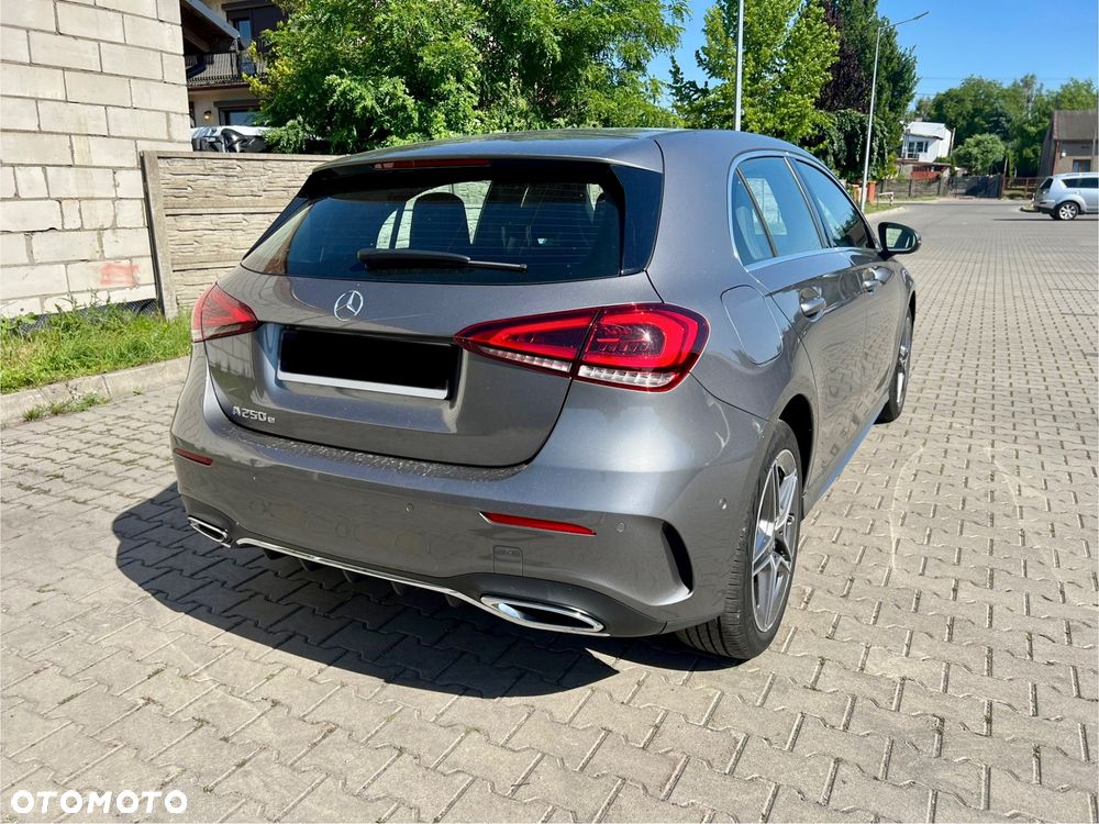Mercedes-Benz Klasa A 250 e PHEV AMG Line 8G-DCT - 12