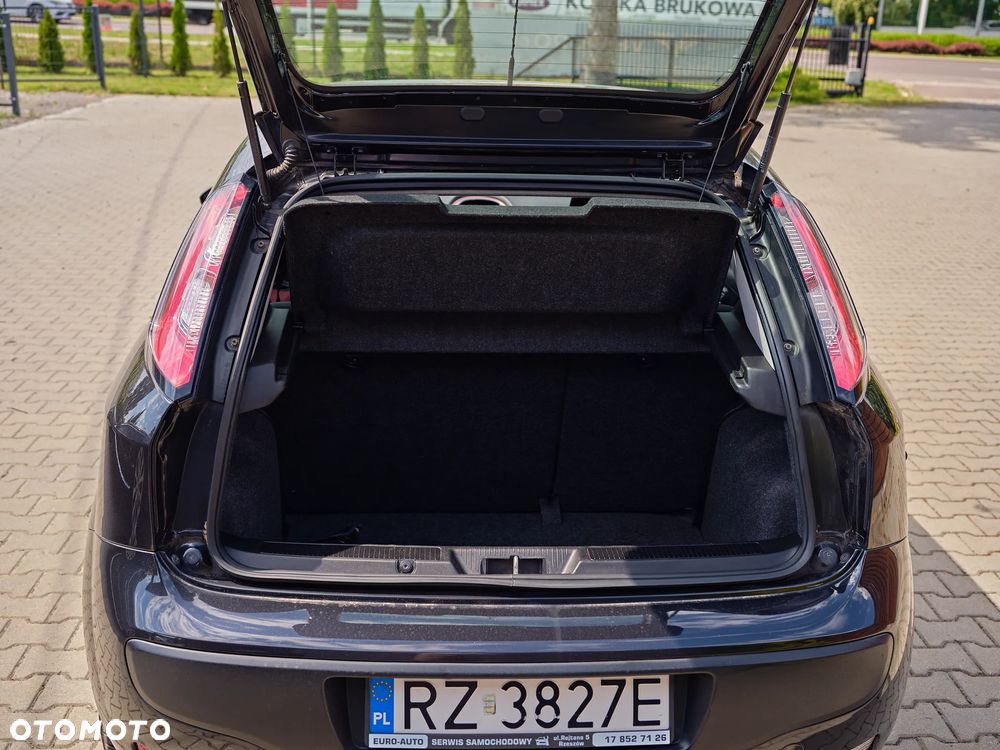 Fiat Punto Evo 1.4 8V Estiva Blue&Me - 15