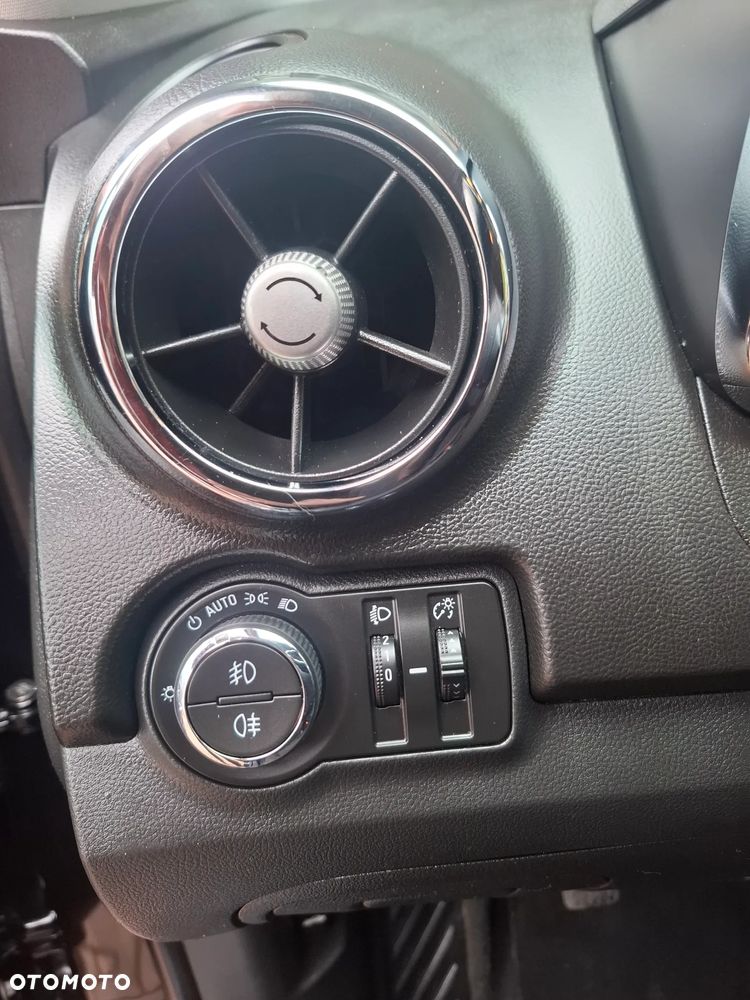 Chevrolet Trax 1.4T AWD LS - 25