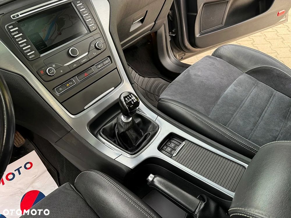 Ford Mondeo 1.6 TDCi Platinium X Plus (Titanium) - 35