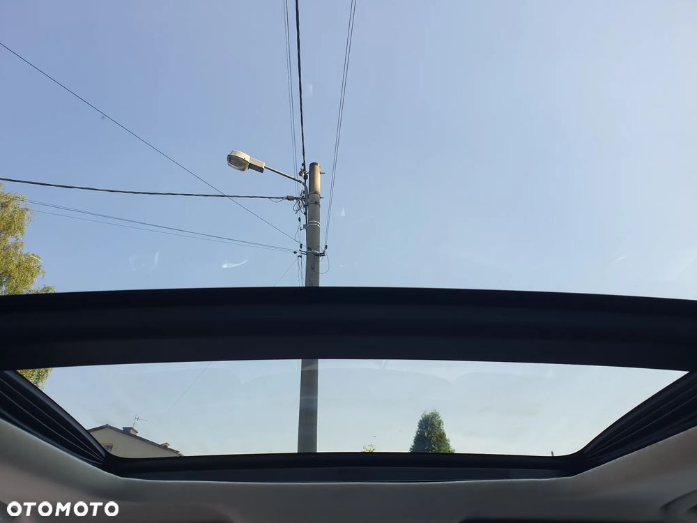 Ford Kuga 2.0 TDCi 4x4 Titanium - 25