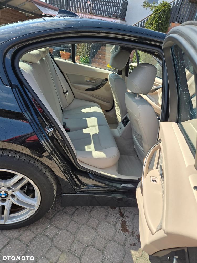 BMW Seria 3 316d Edition Luxury Line Purity - 11