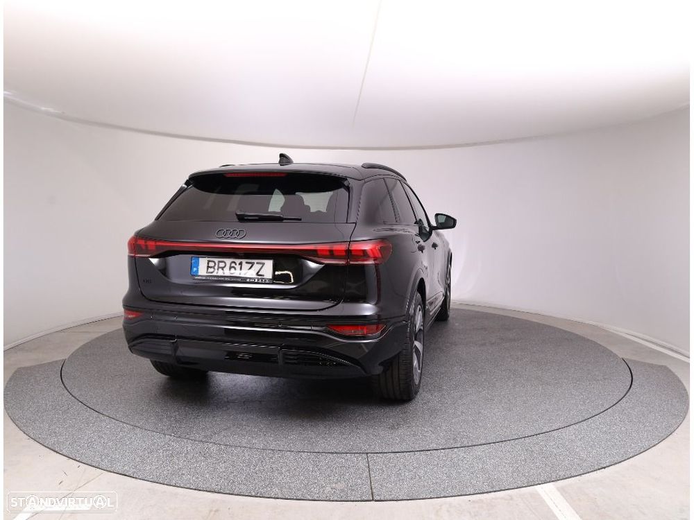 Audi Q6 e-tron 100 kWh Performance SE Business - 11