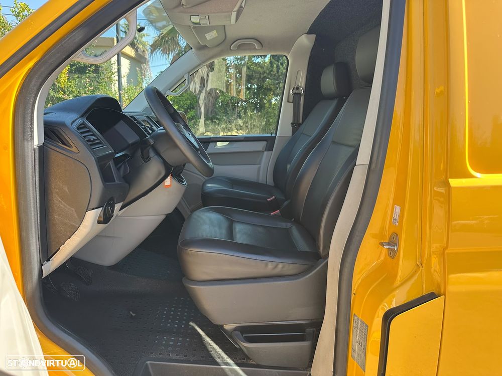 VW Transporter 2.0 TDi - 20