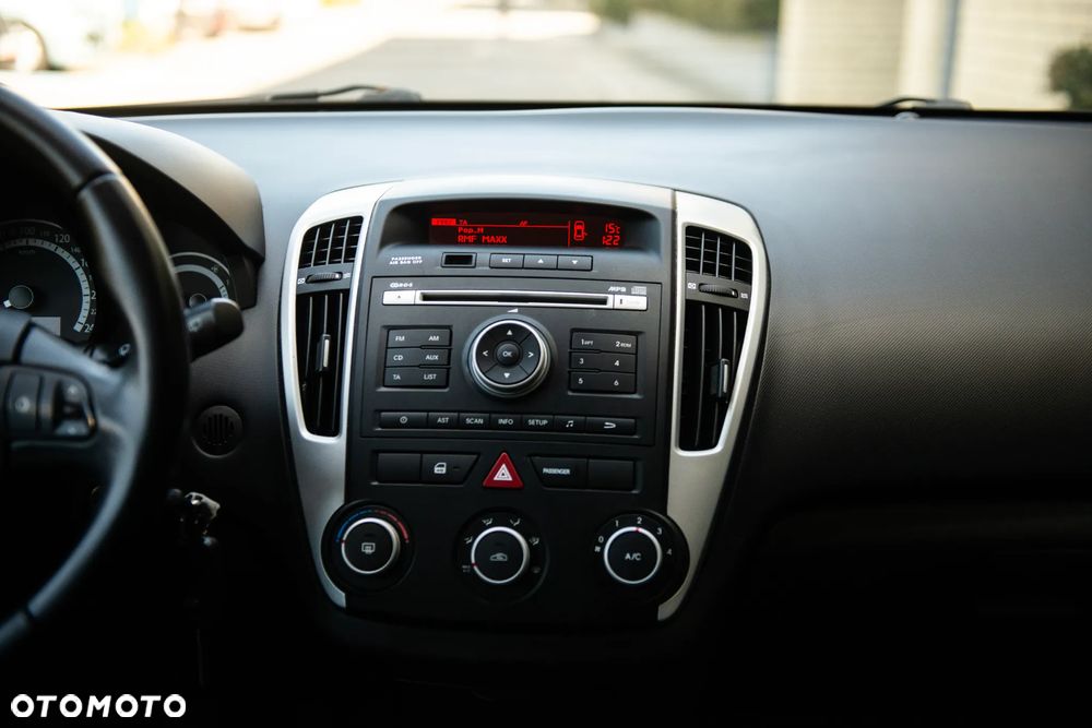 Kia Ceed 1.4 M - 28