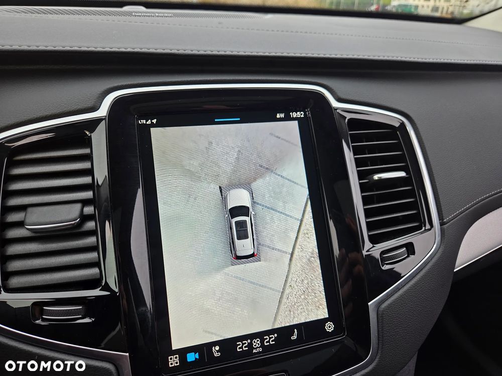 Volvo XC 90 B5 D AWD Plus Bright - 19