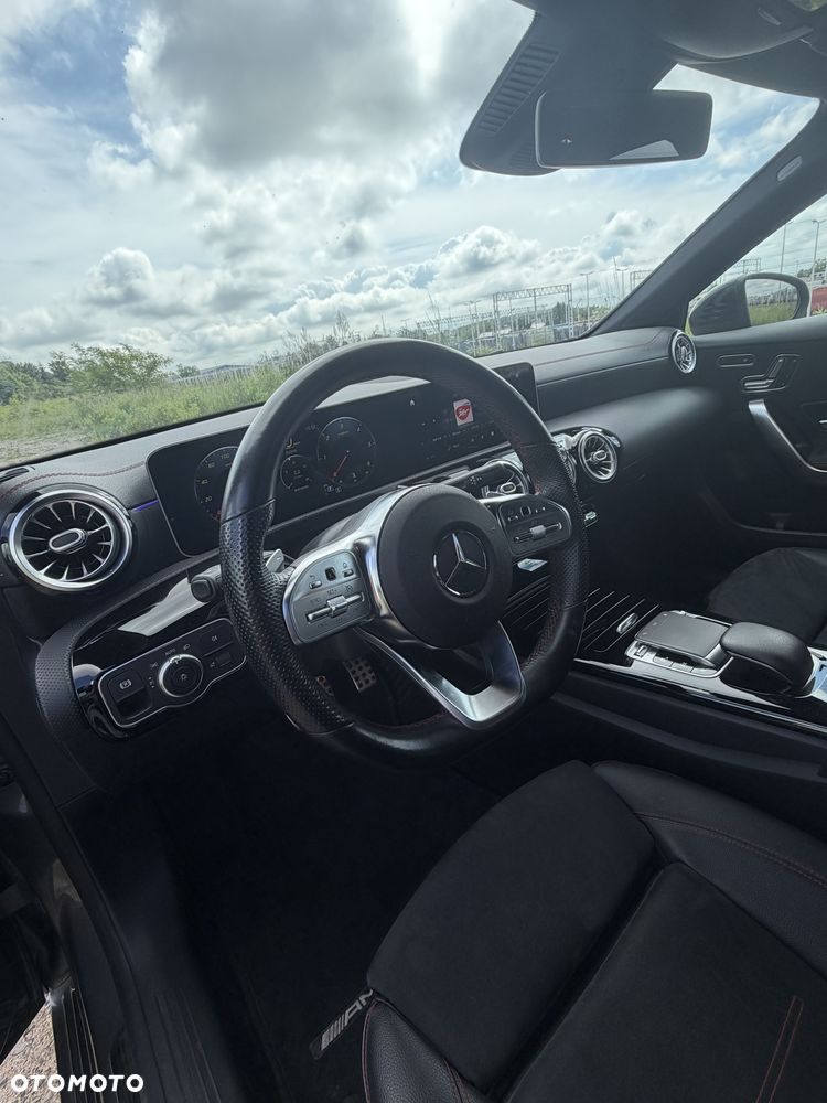 Mercedes-Benz Klasa A 180 d AMG Line 7G-DCT - 9