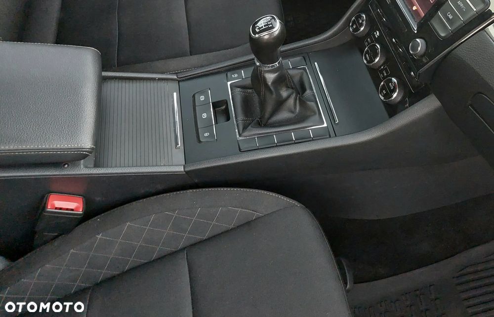 Skoda Superb 1.6 TDI Active - 37