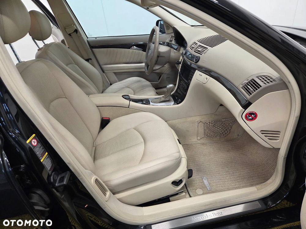 Mercedes-Benz Klasa E 320 CDI T Avantgarde - 14