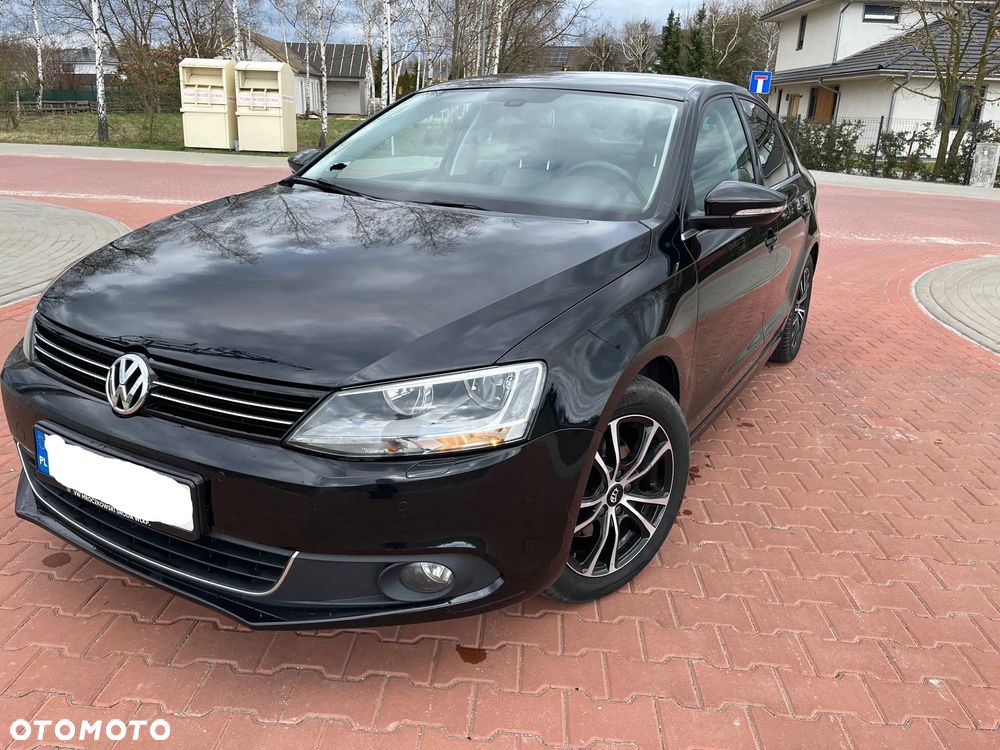 Volkswagen Jetta 1.6 TDI Trendline - 14