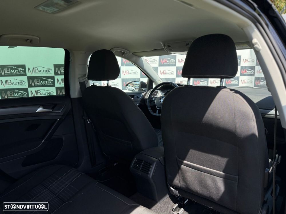 VW Golf 2.0 TDI Highline - 42