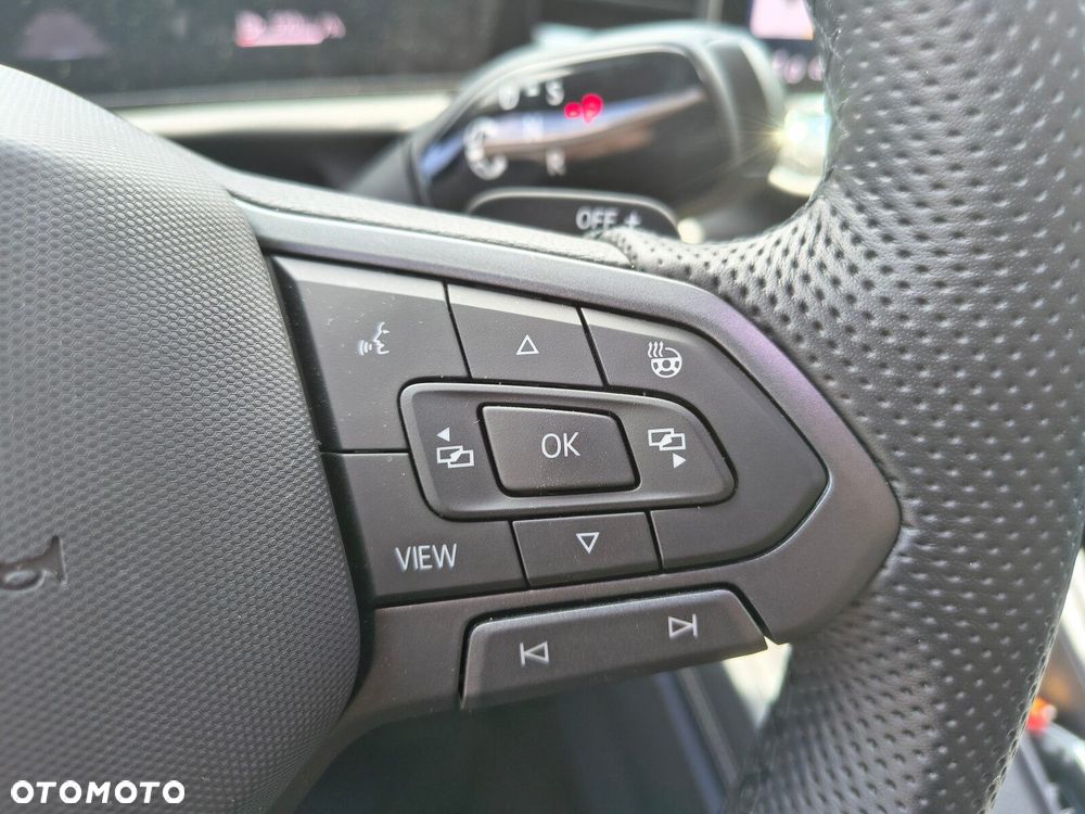 Volkswagen T-Roc 1.5 eTSI R-Line DSG - 24