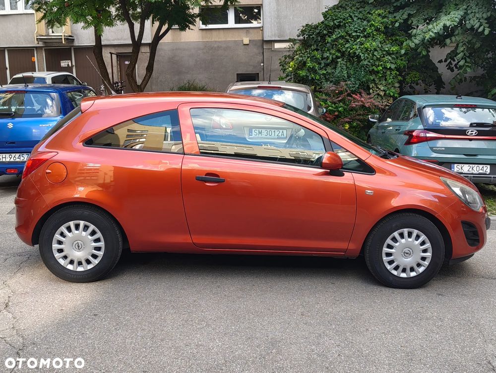 Opel Corsa 1.0 12V Essentia - 4