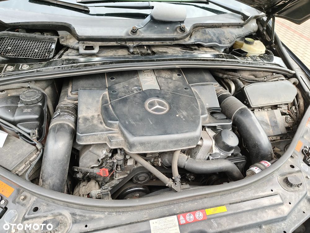 Mercedes-Benz Klasa R 500 4Matic 7G-TRONIC - 14