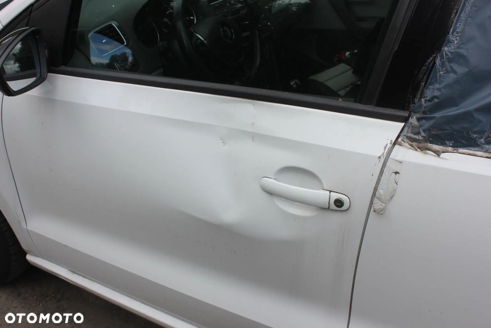 Volkswagen Polo 1.4 TDI Blue Motion Technology FRESH - 6