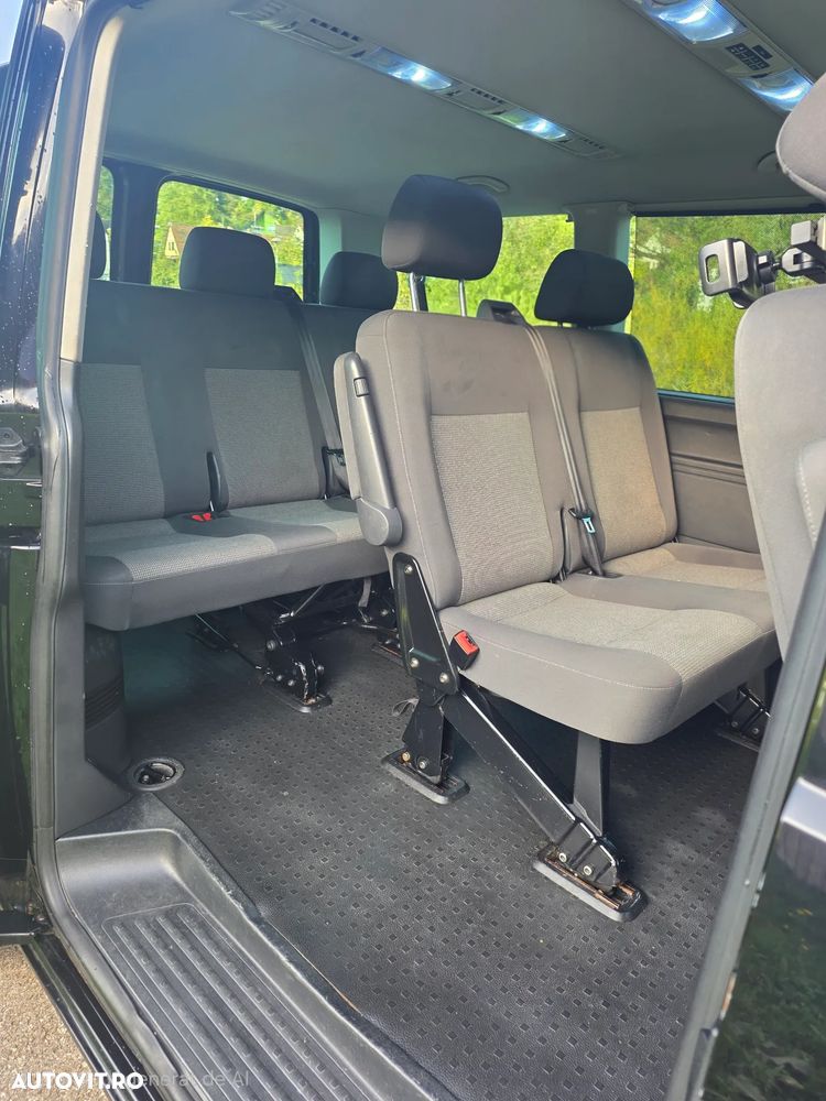 Volkswagen Multivan - 11