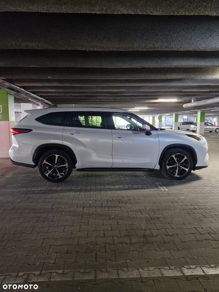 Toyota Highlander 2.5 Hybrid Executive - 27