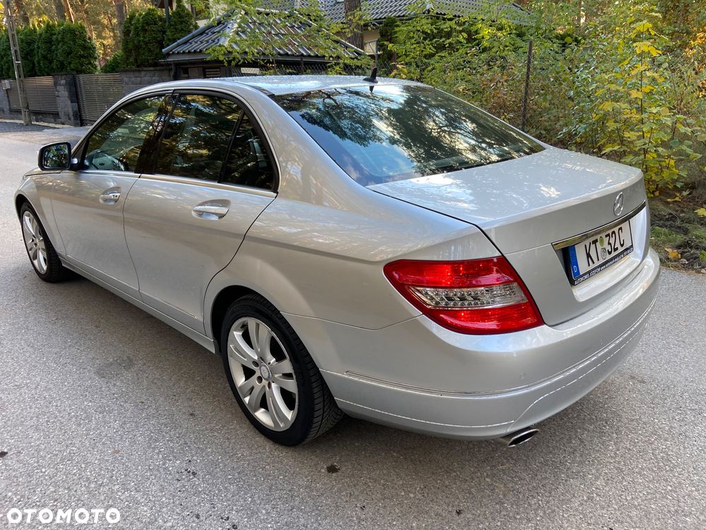 Mercedes-Benz Klasa C 280 4Matic 7G-TRONIC Avantgarde - 4
