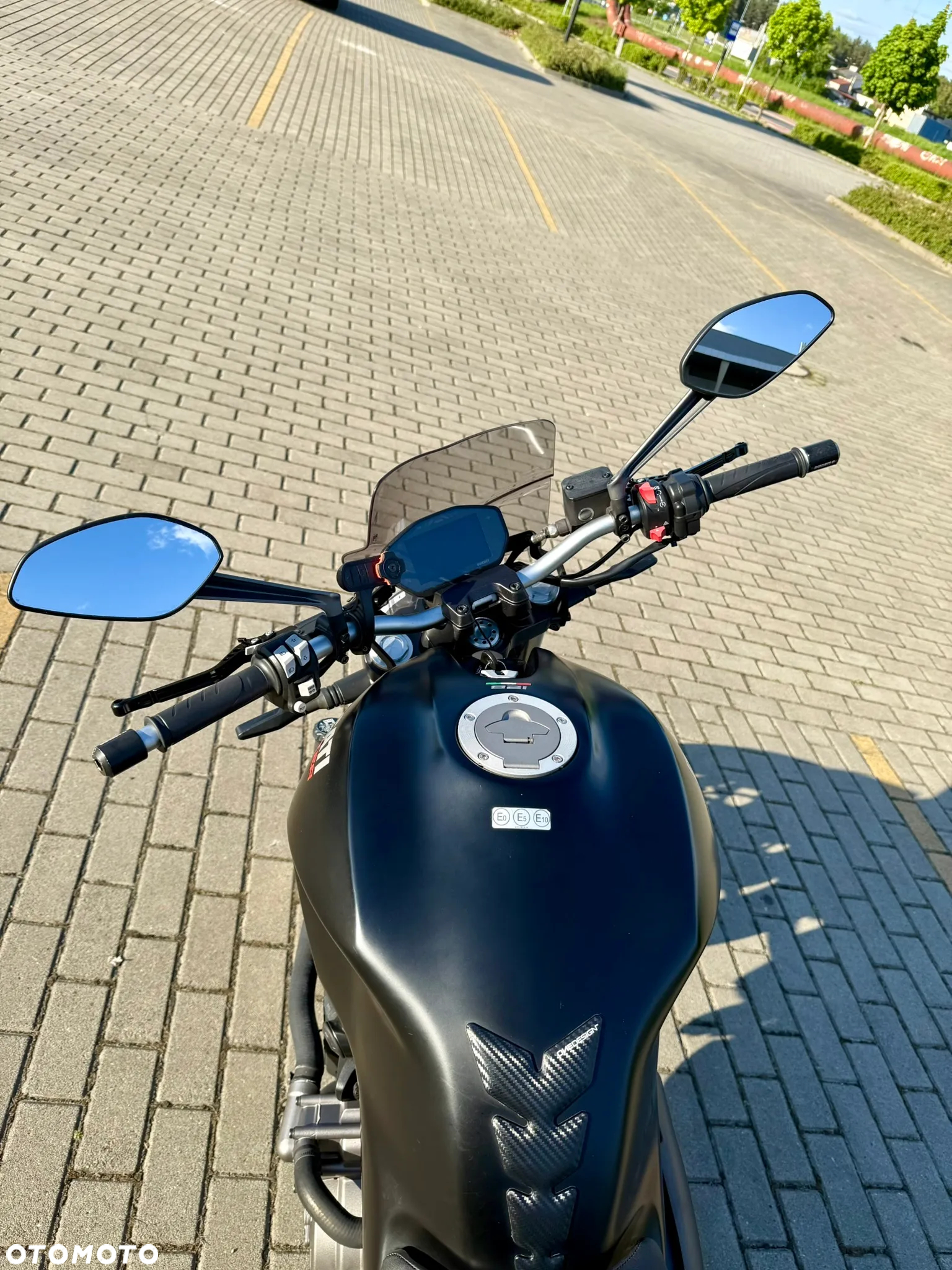Ducati Monster - 4