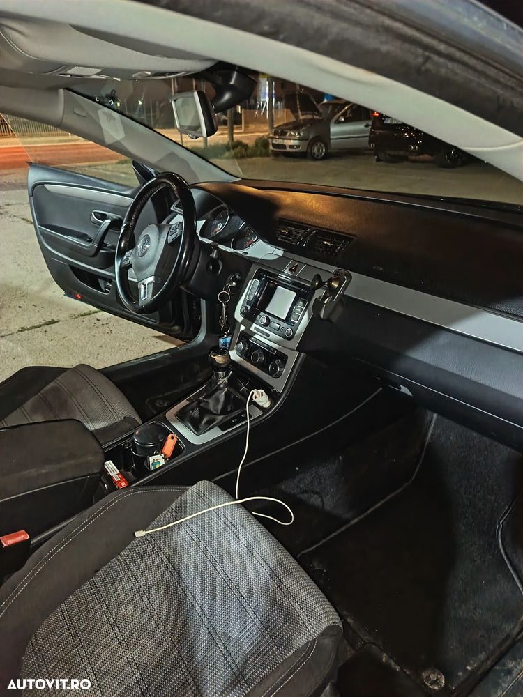 Volkswagen Passat CC 2.0 TDI Individual - 27