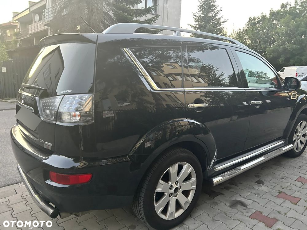 Mitsubishi Outlander - 17