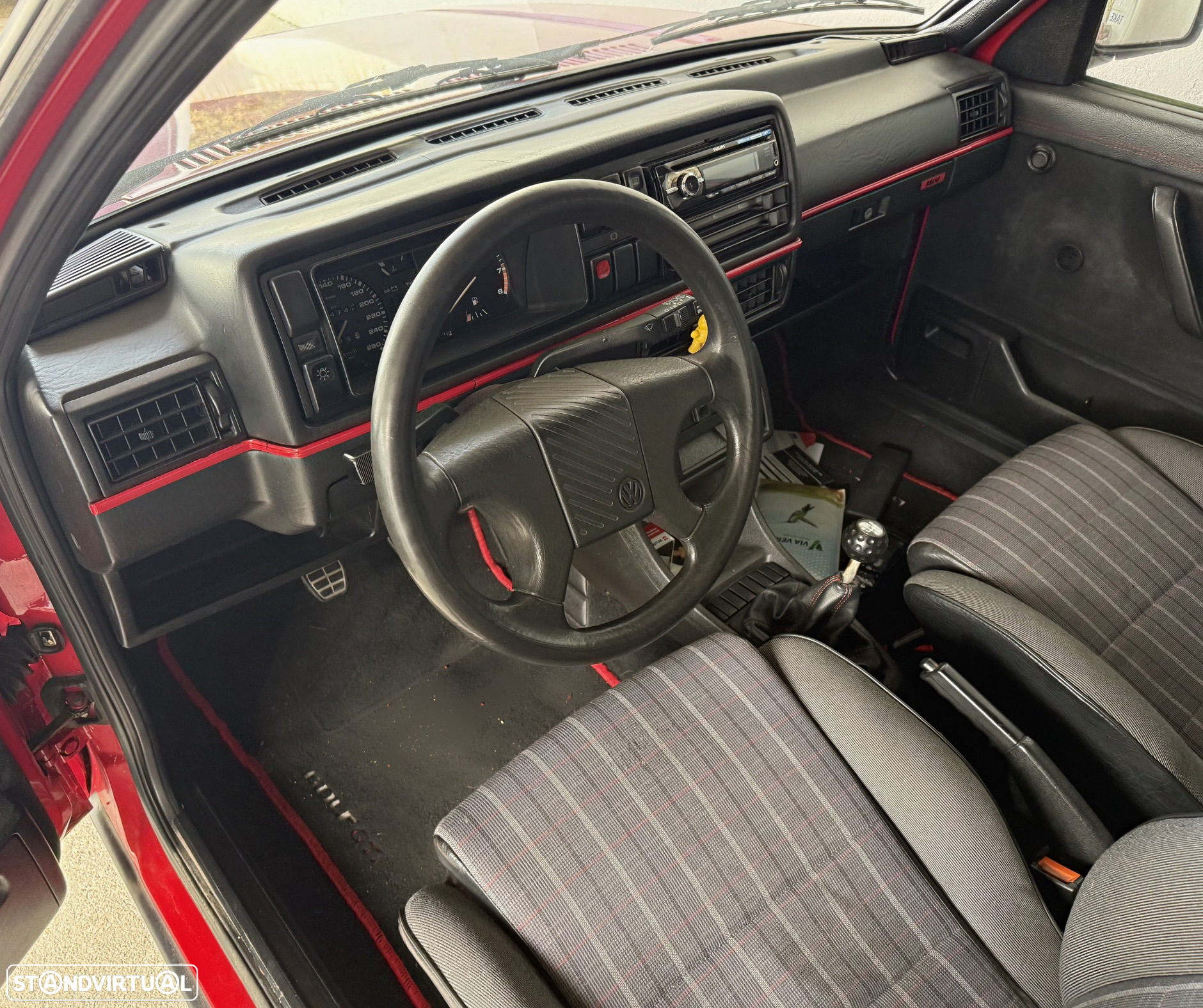 VW Golf 1.8 GTI 16V - 10