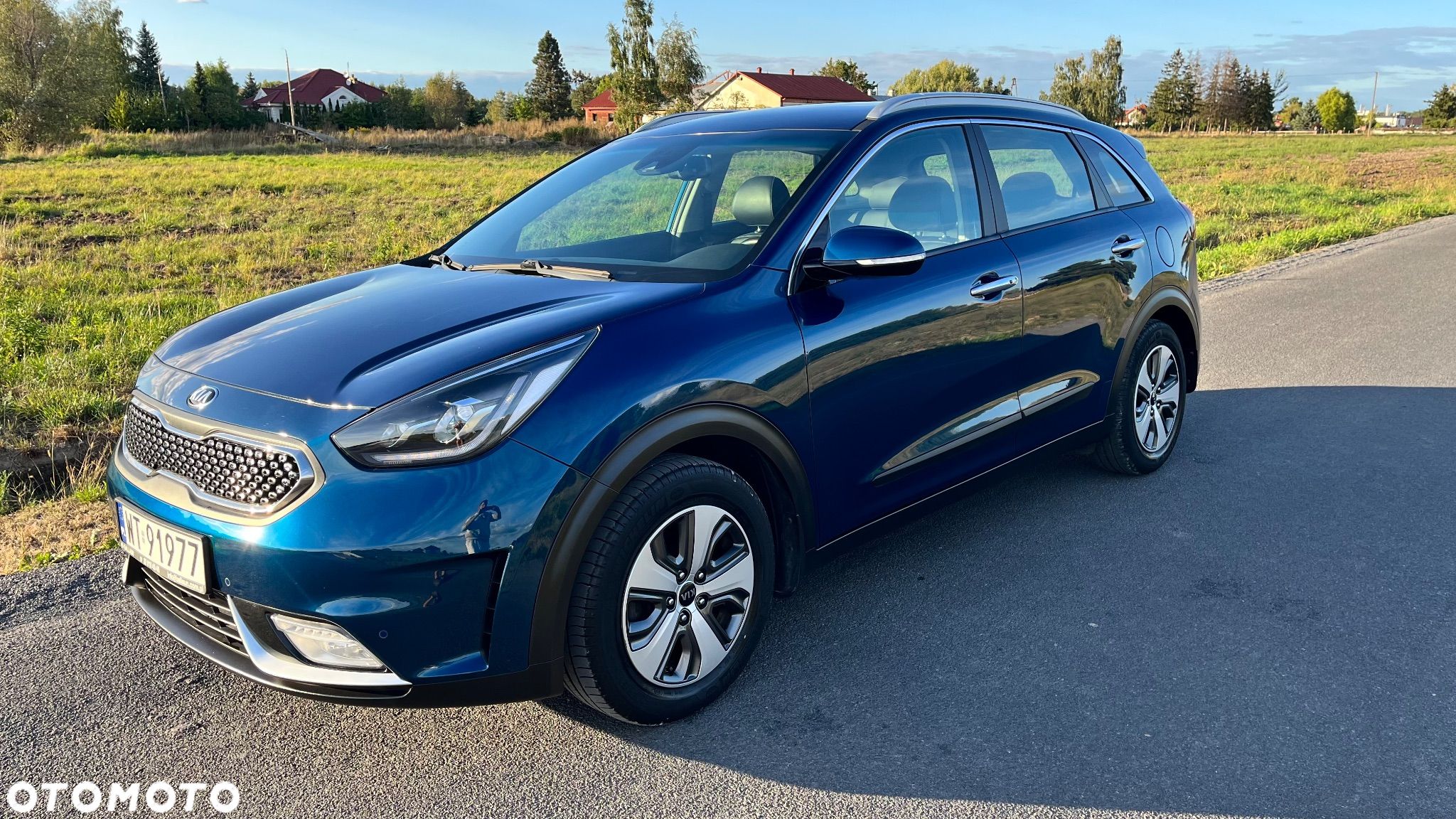 Kia Niro 1.6 GDI Hybrid L - 1