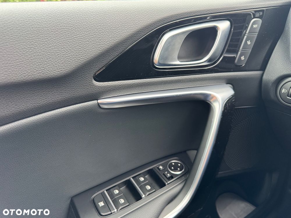Kia Ceed 1.6 CRDi GT Line - 26